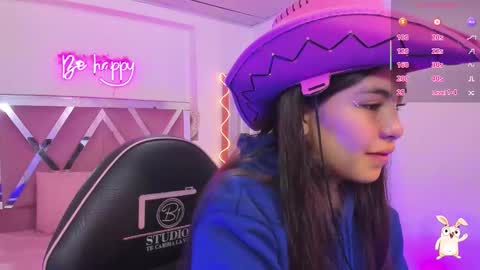 Snapshot of isabela_tay chatting on 11.28.25 ISABELA online show from 11.28.25