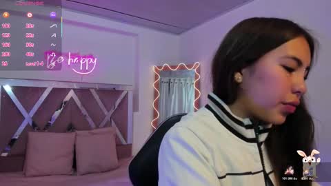 Snapshot of isabela_tay chatting on 12.02.25 ISABELA online show from 12.02.25