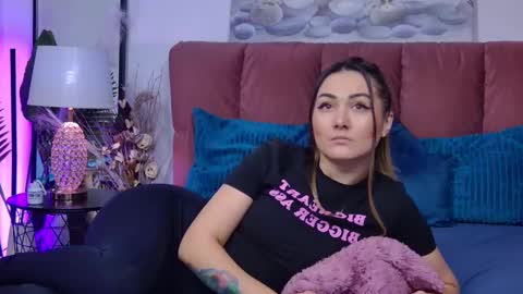 Isa online show from 02.12.25