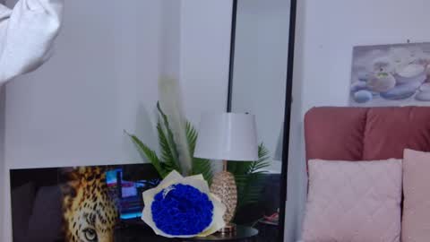 Isa online show from 02.26.25