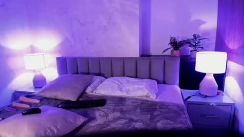 Snapshot of isabelastefano chatting on 09.11.25 isabelastefano online show from 09.11.25