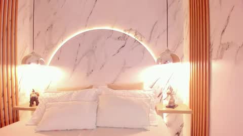 Snapshot of isabelastefano chatting on 09.25.25 isabelastefano online show from 09.25.25