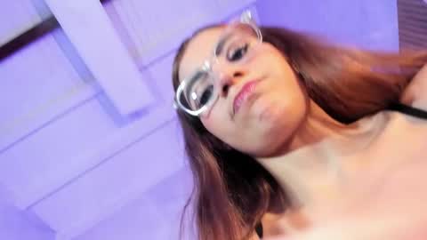 Snapshot of isabelastefano chatting on 11.20.25 isabelastefano online show from 11.20.25