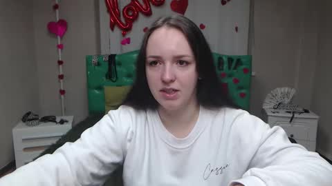 Snapshot of isabelblackberry chatting on 10.15.25 IsabelBlackberry online show from 10.15.25