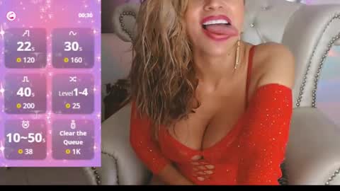 Snapshot of isabelhot1 chatting on 10.21.25 Isabel online show from 10.21.25