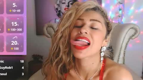 Snapshot of isabelhot1 chatting on 01.13.26 Isabel online show from 01.13.26