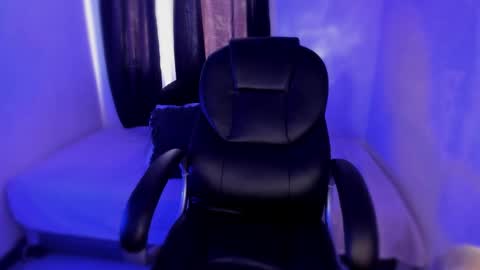 Snapshot of isabelitha chatting on 11.10.25 isabella online show from 11.10.25