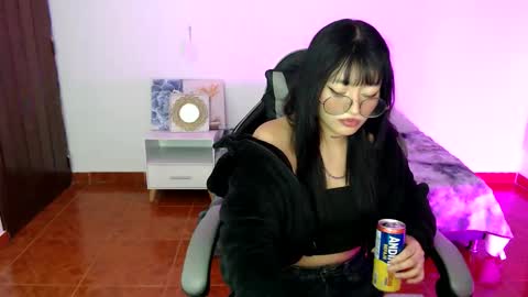 Snapshot of isabella__777 chatting on 11.19.25 isabella__777 online show from 11.19.25