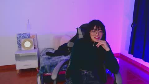 Snapshot of isabella__777 chatting on 12.05.25 isabella__777 online show from 12.05.25