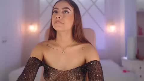 Isa  online show from 09.09.25