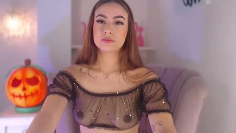 Isa  online show from 10.24.25