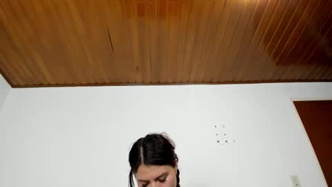 Snapshot of isabella_jaramillo chatting on 11.11.25 isabella_jaramillo online show from 11.11.25