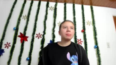 Snapshot of isabella_jaramillo chatting on 11.27.25 isabella_jaramillo online show from 11.27.25