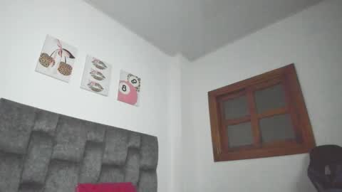 Snapshot of isabella_moon9 chatting on 06.04.26 Isabella Moon9 online show from 06.04.26