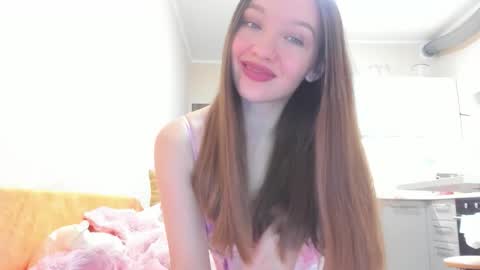 Isabella Noir online show from 10.18.25