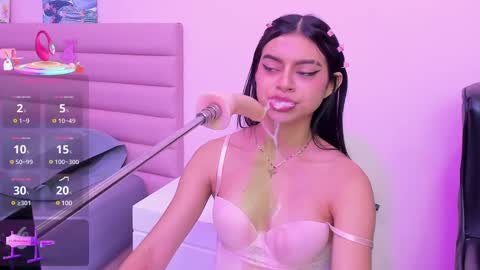 Snapshot of isabella_santos1 chatting on 03.02.25 Isabella online show from 03.02.25