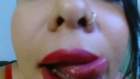 Isabella velvet online show from 04.30.26