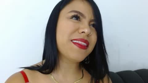 Isabella velvet online show from 06.06.26