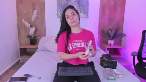 Snapshot of isabella_winkler chatting on 06.18.26 isabella_winkler online show from 06.18.26