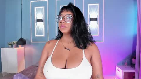 isabella zc online show from 08.03.26