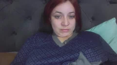 isabellaa_hills_ online show from 10.03.25