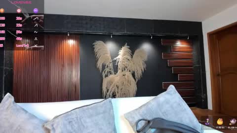 Isabella  Everyday From 0530 to 1430 Col Time online show from 10.28.25