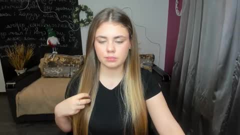 Snapshot of isabellabler chatting on 12.21.25 isabellabler online show from 12.21.25