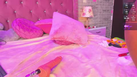    v online show from 02.10.25