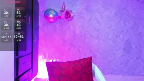Snapshot of isabellagh1 chatting on 04.24.26 Instagram soybella01 online show from 04.24.26