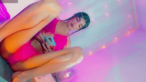 isabellagirs online show from 01.15.26