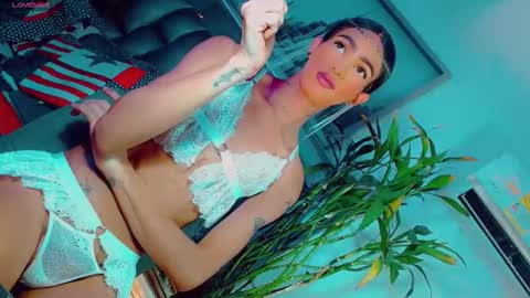 isabellagirs online show from 05.10.26