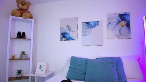 Isabella  online show from 05.08.26