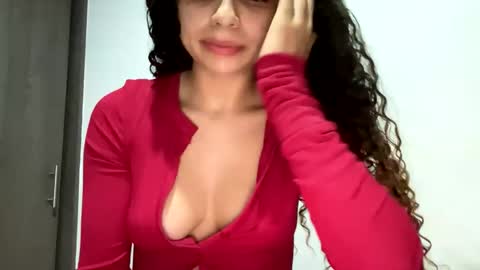 Snapshot of isabellakoffs chatting on 01.27.25 Isabella.. back again online show from 01.27.25