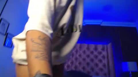 Isabella Montier online show from 03.12.25