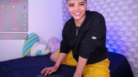 Snapshot of isabellamoutt chatting on 02.07.25 Isabella Mout online show from 02.07.25