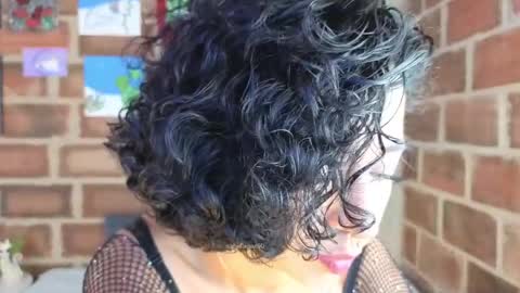 Isabela Paz online show from 05.22.26