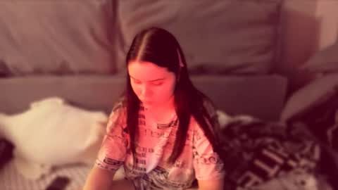 Isabella online show from 09.30.25