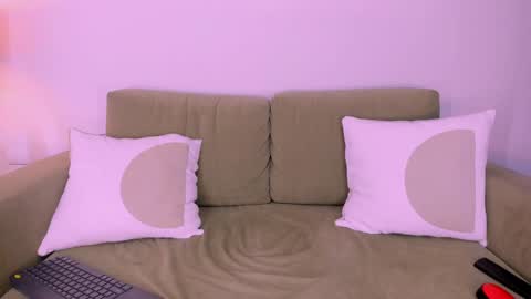  Martina  IG martissmith01 online show from 03.10.25