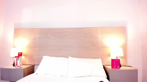 isabellathomass online show from 05.25.26
