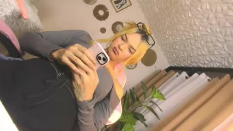 isabelliza princess online show from 03.20.26