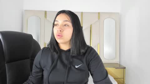 isabellrodriguez18 online show from 09.17.25