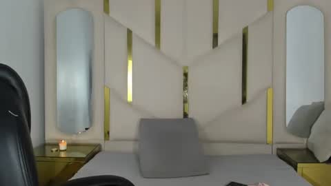 isabellrodriguez18 online show from 11.13.25