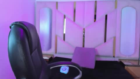 isabellrodriguez18 online show from 03.13.26