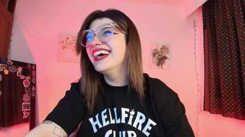 Isabella Ferrer online show from 11.26.25