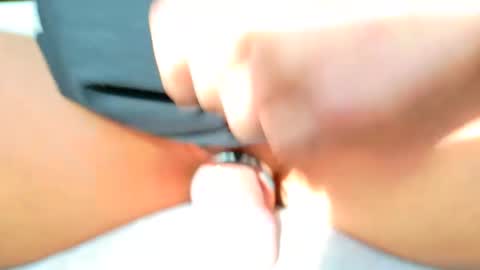 Snapshot of isanin chatting on 12.18.25 isanin online show from 12.18.25