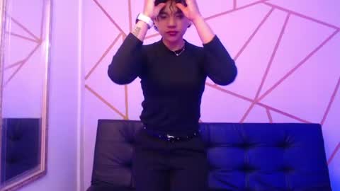 Snapshot of ise_lunny chatting on 06.17.26 isabela online show from 06.17.26