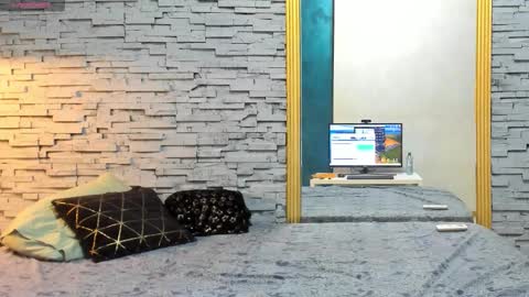 Snapshot of ishalyn chatting on 09.12.25 ishalyn online show from 09.12.25