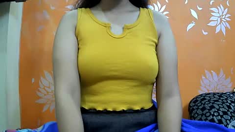 ishika_singh_ online show from 02.02.25