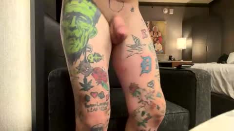 Daddy Master Master Daddy online show from 12.17.25