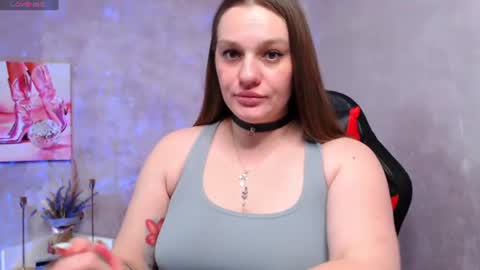 Snapshot of isingle_mom chatting on 06.15.26 isingle_mom online show from 06.15.26